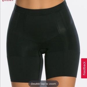 SPANX Oncore Mid-Thigh Short